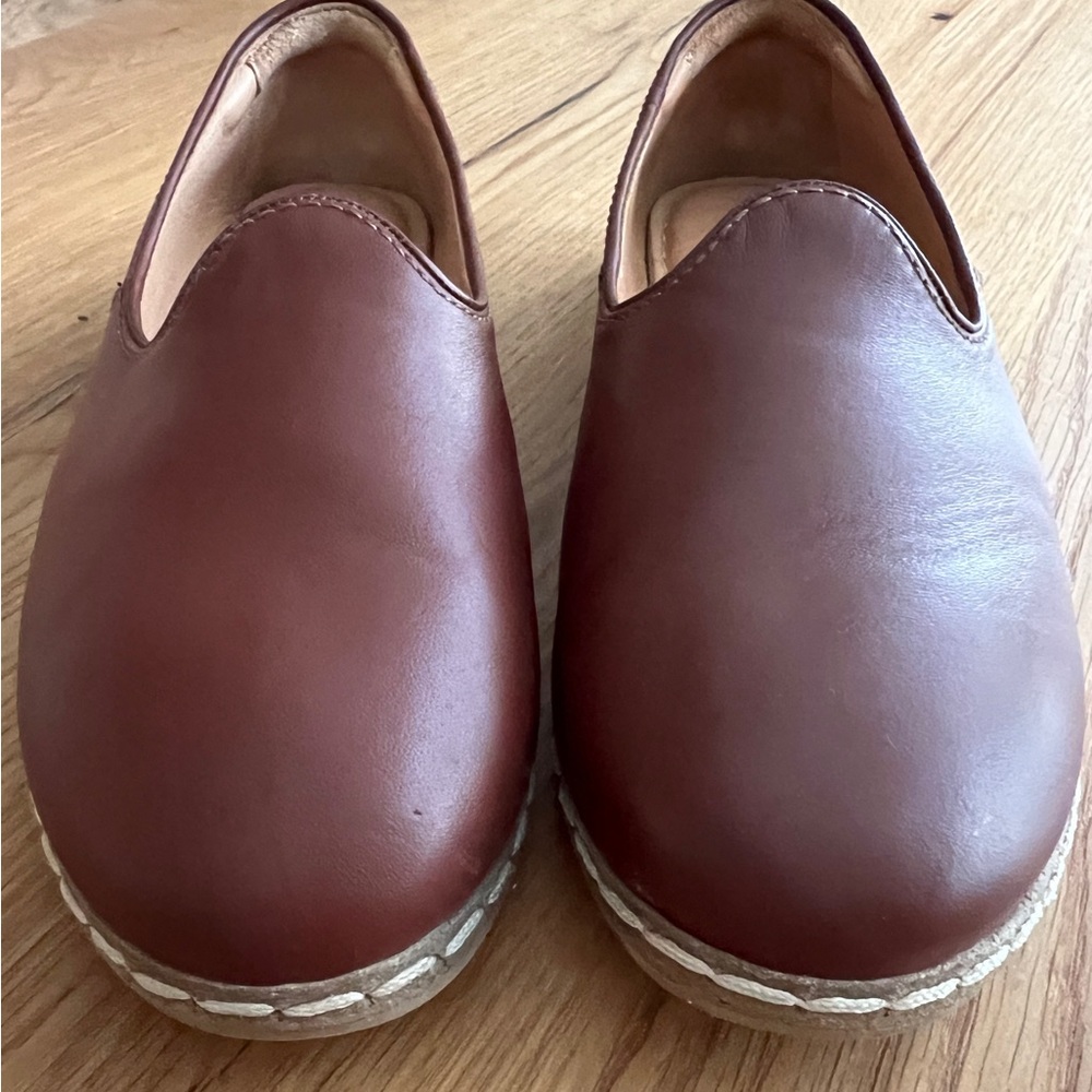 CHARIX ISTANBUL SLIP-ON FLATS, BORDEAUX, SIZE 7. - Picture 6 of 14